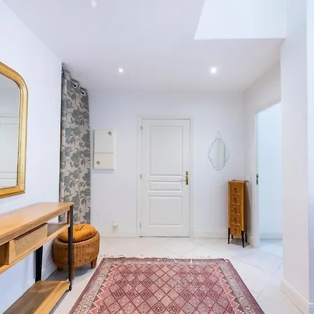 The With The Garden Appartement
