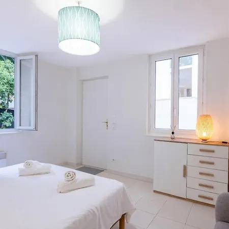 Appartement The With The Garden